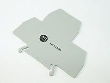 Allen-Bradley - Abschlusswand, 74 X 64 X 2 mm